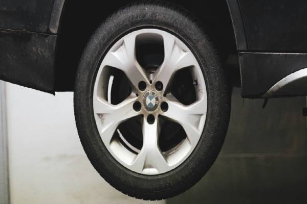 Замена амортизатора